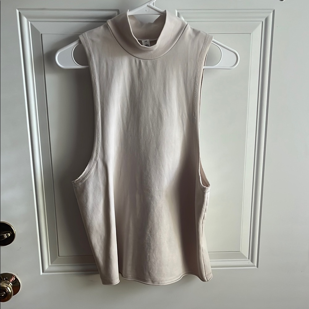 Alo Yoga Move Tank